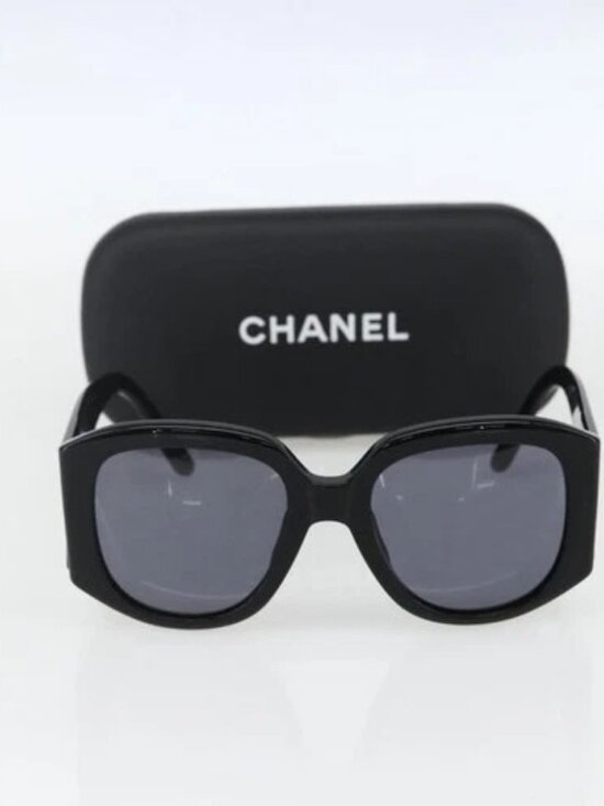 CHANEL Sunglasses plastic Black CC Auth 169816V main image 4